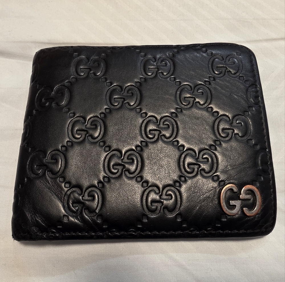 Gucci Black Leather Accessory